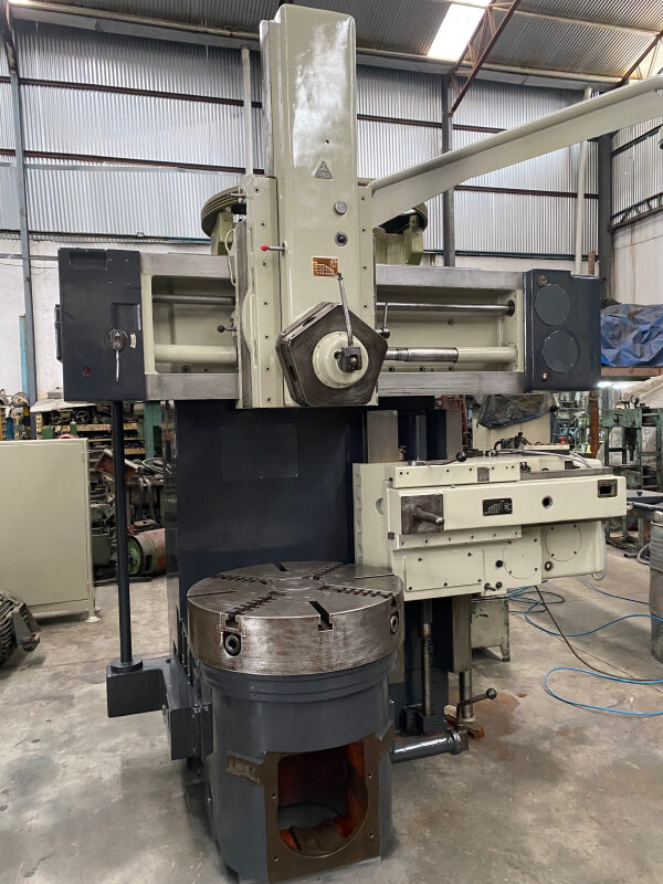 Torno vertical TOS modelo SKJ-8D